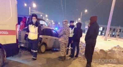 В Чебоксарах возле Нового Города произошло два ДТП за вечер: в одной из машин был ребенок