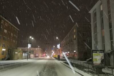 МЧС Карелии предупреждает о сильном снегопаде 31 декабря