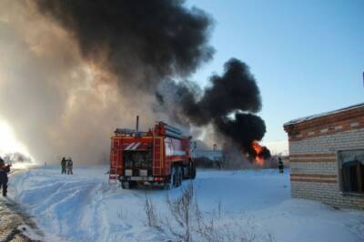 В Хабаровском крае сгорел бензовоз