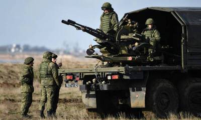 Россия продолжает перебрасывать войска к границе с Украиной