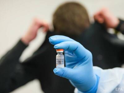 Более 47% взрослого населения Украины получили хотя бы одну прививку против COVID-19