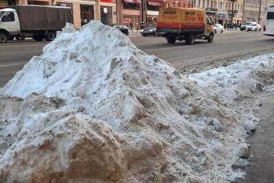 Петербуржцы не увидели уборки снега на 6 млрд рублей