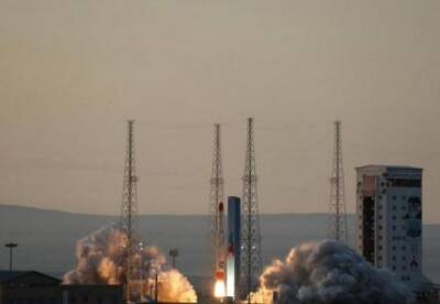 Иран вывел на орбиту Земли три спутника для исследовательской миссии