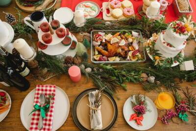 Диетологи рассказали о неудачных сочетаниях продуктов на столе в Новый год