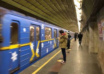 Сегодня могут закрыть пять центральных станций киевского метро