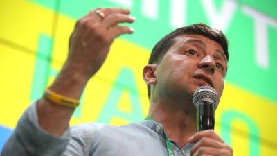 Источник рассказал о планах Зеленского переименовать партию «Слуга народа»