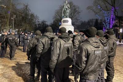 Бойцы ОМОНа будут следить за безопасностью на праздниках в Псковской области