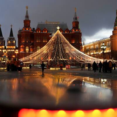 Праздничная подсветка зданий в Москве будет гореть до утра