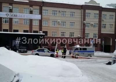 В Кирове мужчина обстрелял здание прокуратуры, после чего покончил с собой