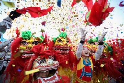 ﻿Жители Китая, Сингапура, Малайзии и Филиппин встретили Новый год
