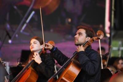 Симфонический оркестр Ленобласти сыграет в новогоднюю ночь в прямом эфире