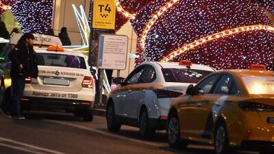 Цены на услуги такси выросли в Москве на 40%