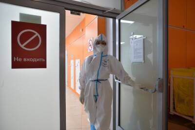 Смертность больных коронавирусом в России в октябре установила новый рекорд