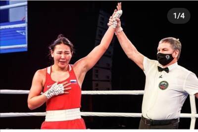 «Феноменальное выступление»: глава Бурятии поздравил девушек с победой в боксе