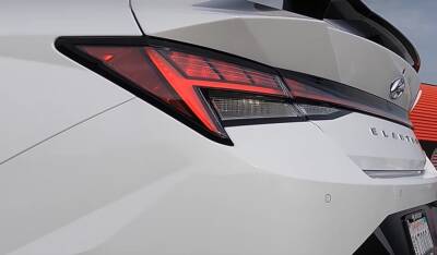 Hyundai представила спортивную Elantra N: названа стоимость и первые кадры седана