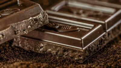 Японский терапевт Мори: шоколад и орехи снижают давление и холестерин у человека