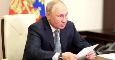 Путин: Человек всегда должен быть в центре внимания партии