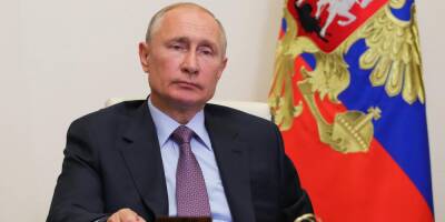 Путин: "Единая Россия" достойно проявила себя в сложных условиях кампании