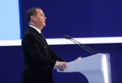 Дмитрий Медведев: Опора партии «Единая Россия» – это миллионы людей, которые нам доверяют