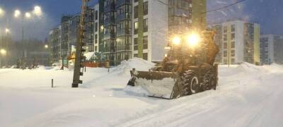 Власти Петрозаводска ищут водителей и трактористов на уборку снега