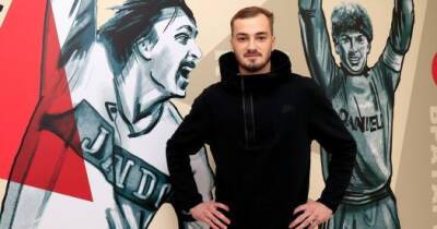 «Спартак» официально объявил о подписании контракта с вратарем «Факела» Свиновым