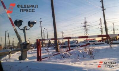 В Хабаровском крае поезд на переезде протаранил карету скорой помощи