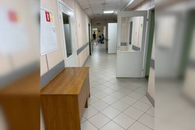 Петербурженка пожаловалась на хамское отношение и болезненные уколы в детской больнице Святой Ольги