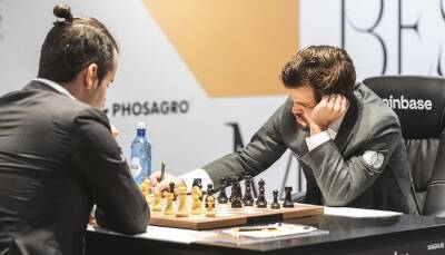 Седьмая шахматная партия Карлсена и Непомнящего завершилась вничью