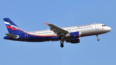 Российские СМИ: борт из Тель-Авива в Москву изменил курс из-за самолета-разведчика США
