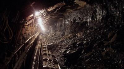 После подземных толчков на польской шахте пропали два горняка