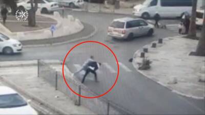 Видео из Иерусалима: так террорист пытался убить израильтянина в Старом городе