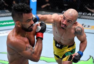 Бывший чемпион UFC Алдо победил Фонта в главном бою турнира в Лас-Вегасе