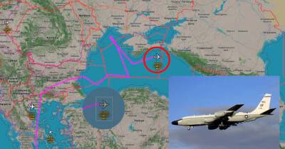 Самолет разведки ВВС США увидели возле берегов Крыма