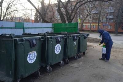 После жалоб тамбовчан в соцсетях «Спецтехуниверсал» дезинфицировал мусорную площадку