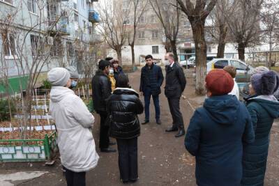 Астраханцы провели Игорю Седову экскурсию по болевым точкам Ленинского района