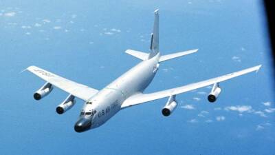 Захарова заявила об угрозе гражданской авиации из-за действий ВВС США