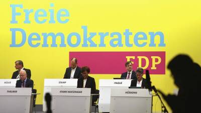 Свободные демократы Германии поддержали проект "светофорной коалиции"