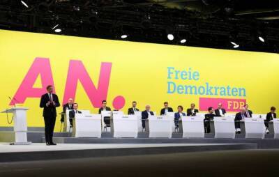 Либералы вслед за социал-демократами одобрили создание в ФРГ новой правящей коалиции
