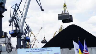 «Пролезть в угольное ушко»: дабы не закупать уголь в России, Киев везет его из США