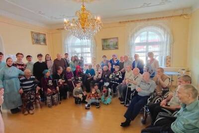 Пансионат «Забота» наберёт воспитанников детдомов для помощи пожилым людям