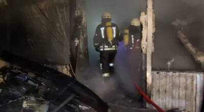 Ночью в Киеве сгорела часть рынка в Оболонском районе