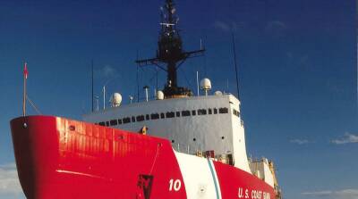 В США снова перенесли сроки отправки первого тяжелого военного ледокола в Арктику