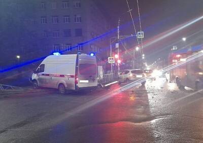 В ДТП на улице Циолковского пострадала пассажирка «скорой»