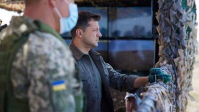 Зеленский заявил о способности армии Украины сломать любые планы врага