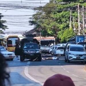 Авто военных в Мьянме протаранило протестующую толпу: есть жертвы
