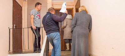 Жильцы дома в Петрозаводске заявили в полицию, что боятся умереть из-за неуравновешенной соседки