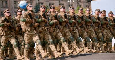 В день украинской армии Зеленский поблагодарил ВСУ за самоотверженную службу и героизм