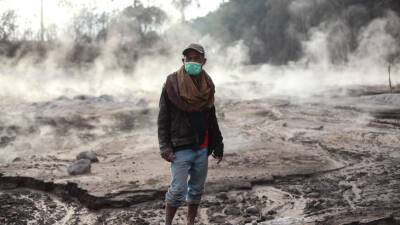Извержение вулкана Семеру в Индонезии: число жертв увеличилось до 15