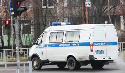 Неизвестные сообщили о взрывном устройстве, заложенном в школе Петрозаводска