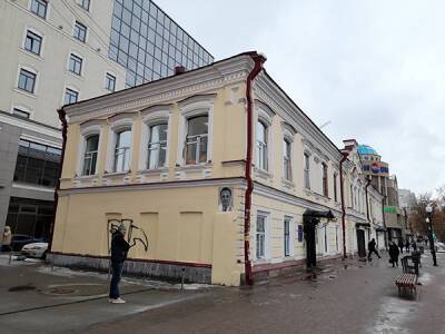 В Екатеринбурге при реставрации могли повредить Дом купцов Ижболдиных